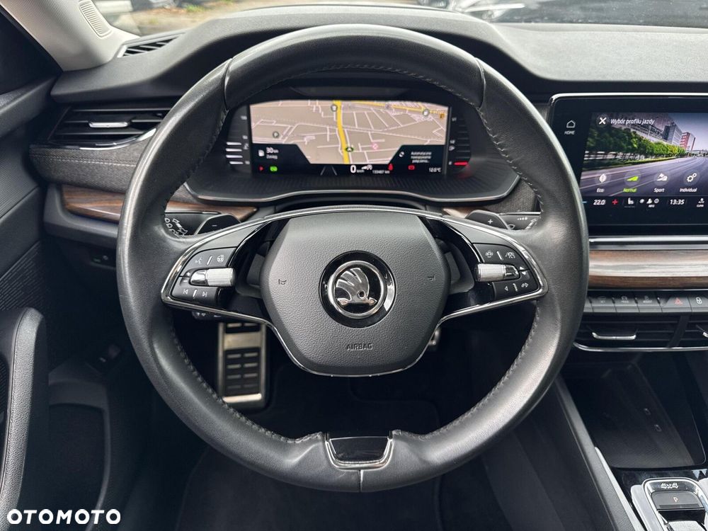 Skoda Octavia 2.0 TDI 4x4 Scout DSG - 23