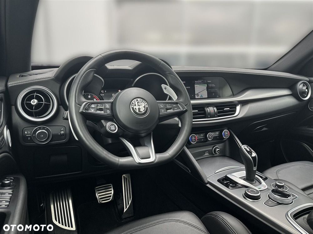 Alfa Romeo Stelvio 2.0 Turbo Veloce Q4 - 13