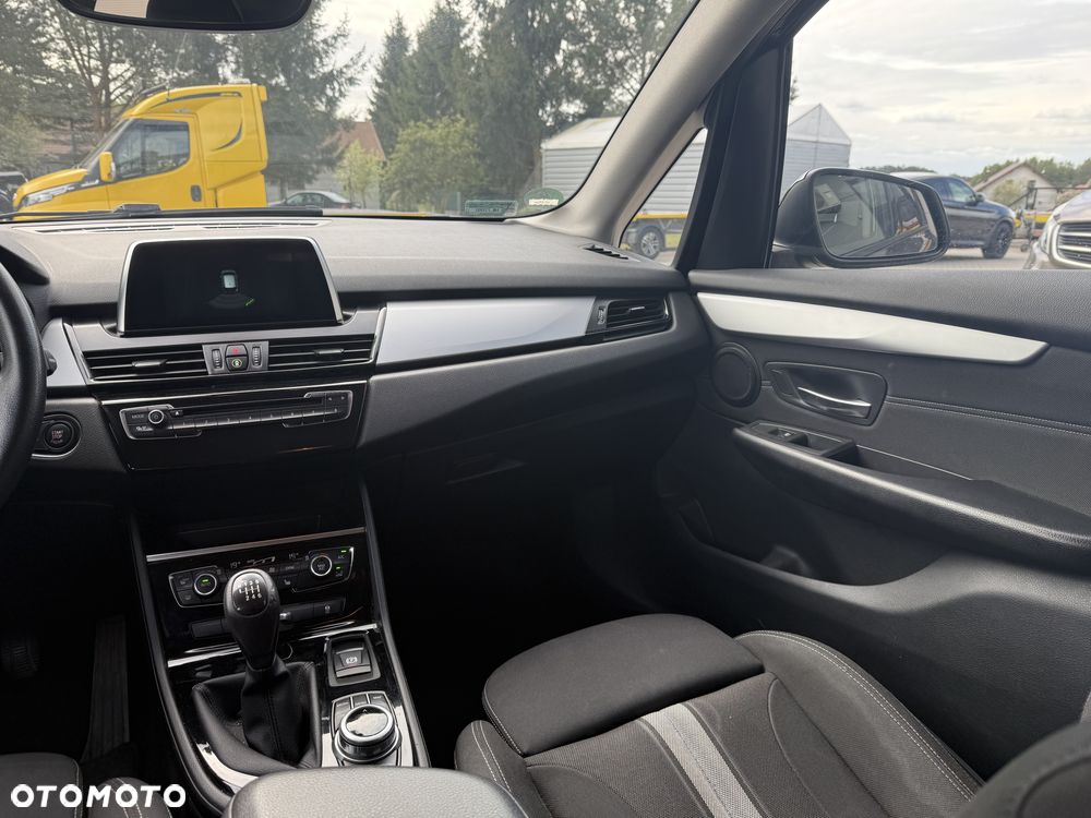 BMW Seria 2 218d GT Sport Line - 16