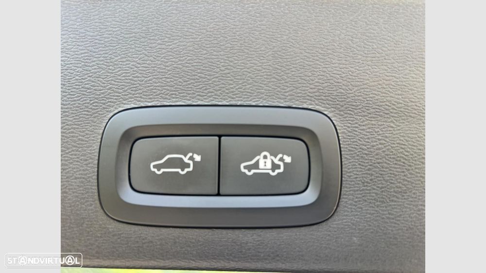 Volvo XC 40 1.5 T4 PHEV Core - 20