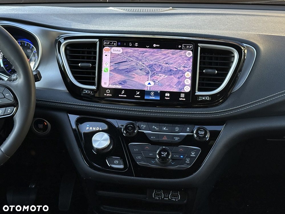 Chrysler Pacifica - 24