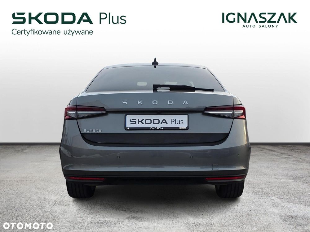 Skoda Superb 2.0 TSI Selection DSG - 4