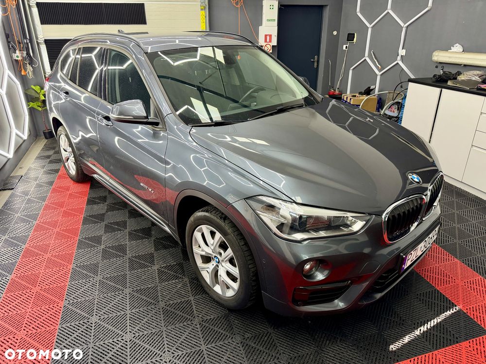 BMW X1 sDrive18d Sport Line - 2