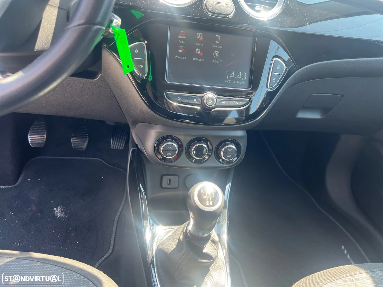 Opel Adam 1.2 Glam - 12