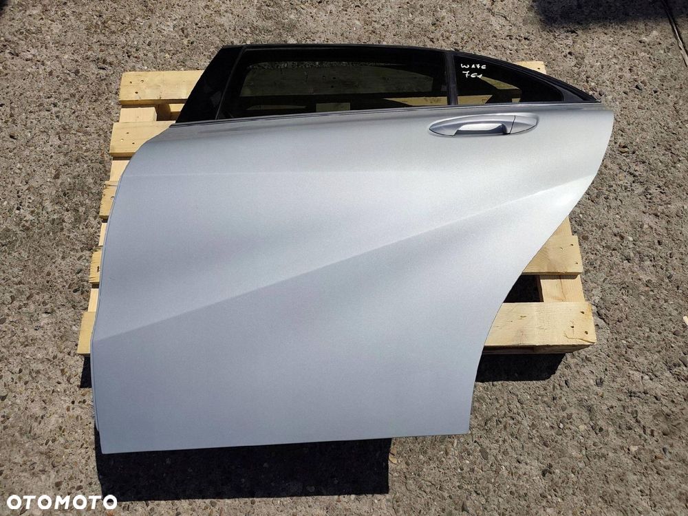 MERCEDES W176 LEWE TYLNE DRZWI 761 ORYGINAŁ W KOLOR - 2