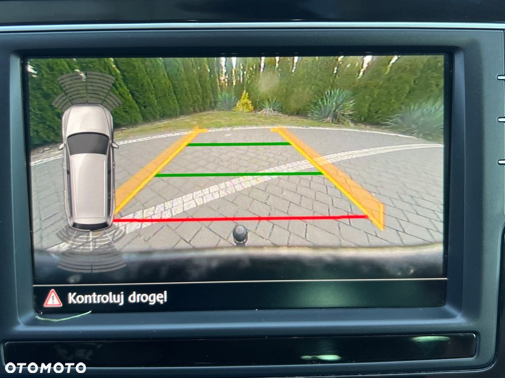 Volkswagen Passat Variant 2.0 TDI SCR DSG Highline - 36