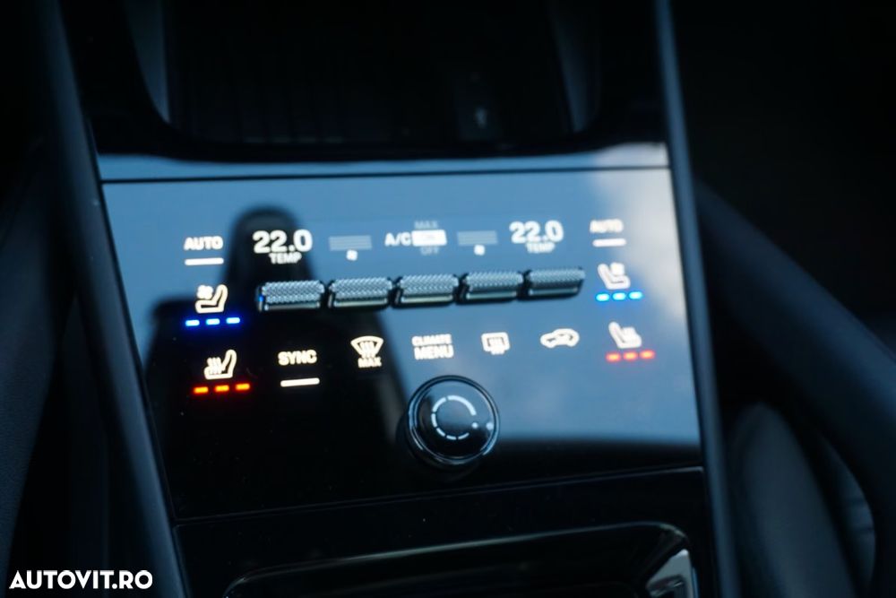 Porsche Cayenne Coupe E-Hybrid - 14