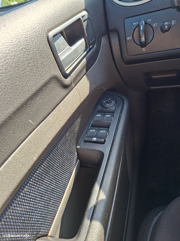 Ford Focus - 15
