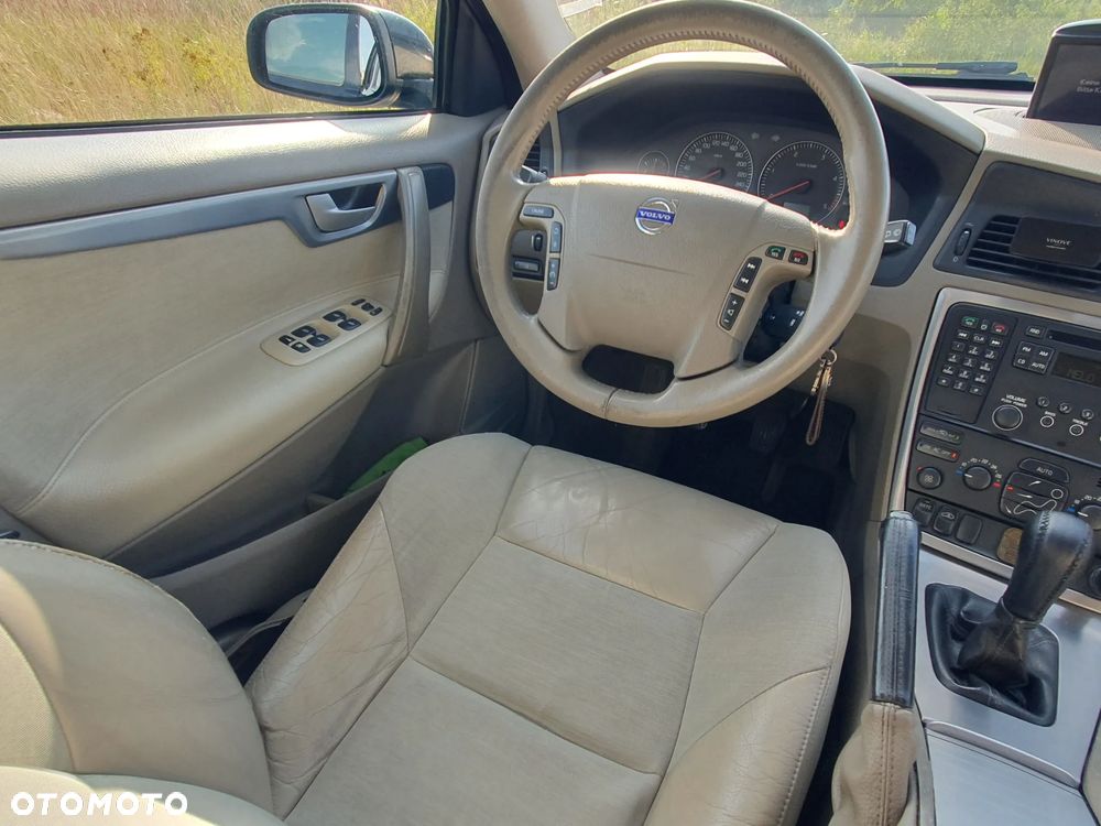 Volvo V70 2.4D5 - 24