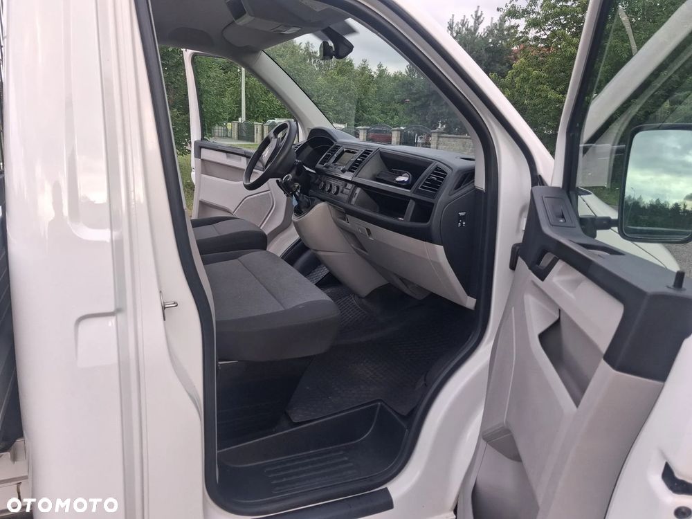 Volkswagen Transporter T6 - 30
