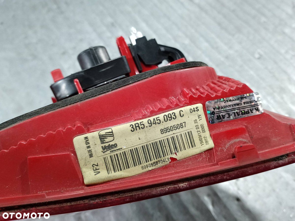 LAMPA TYLNA LEWA W KLAPE SEAT EXEO 3R5945093C 89505087 SEDAN - 3