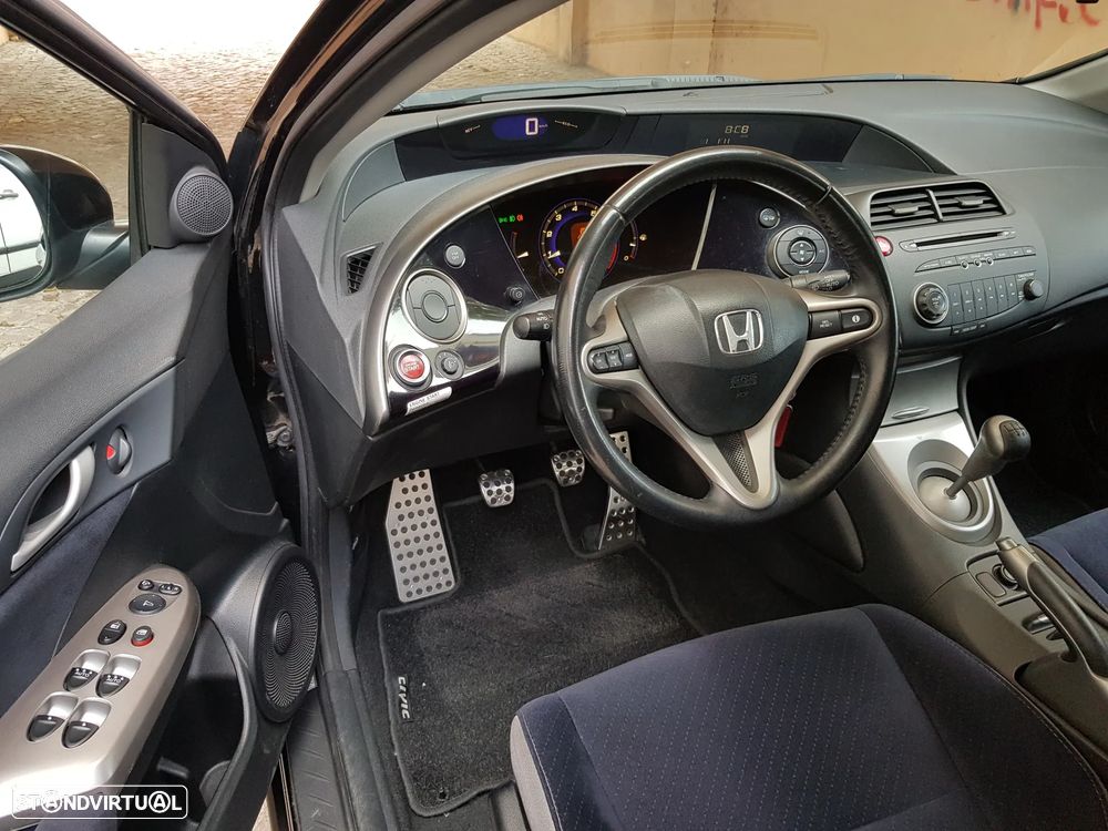 Honda Civic 1.8 Sport - 45