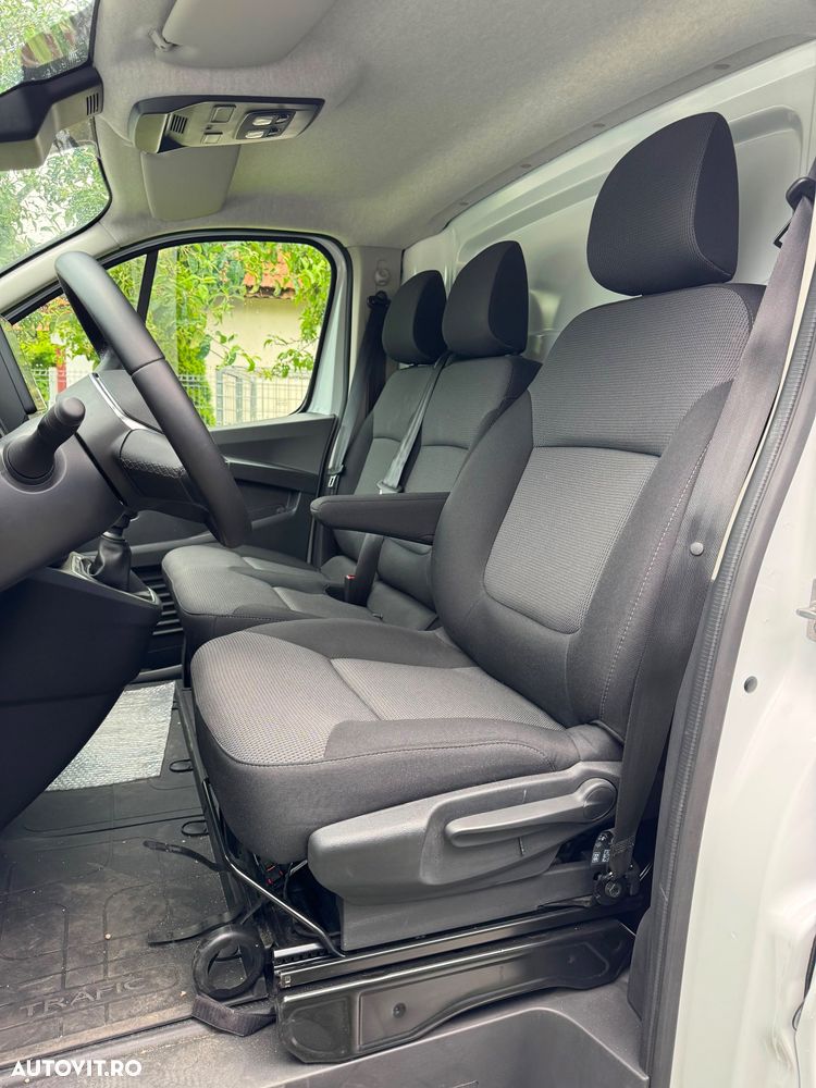 Renault Trafic - 17