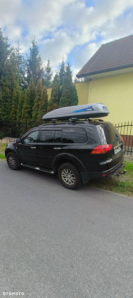 Mitsubishi Pajero Sport 2.5 DID Intense + - 14