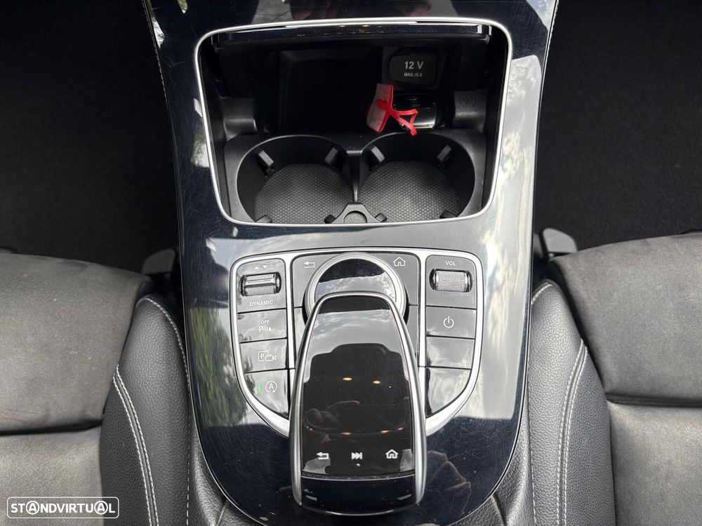 Mercedes-Benz E 220 d 4Matic 9G-TRONIC AMG Line - 30