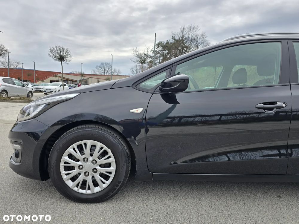 Kia Ceed 1.4 CRDi 90 Vision - 37