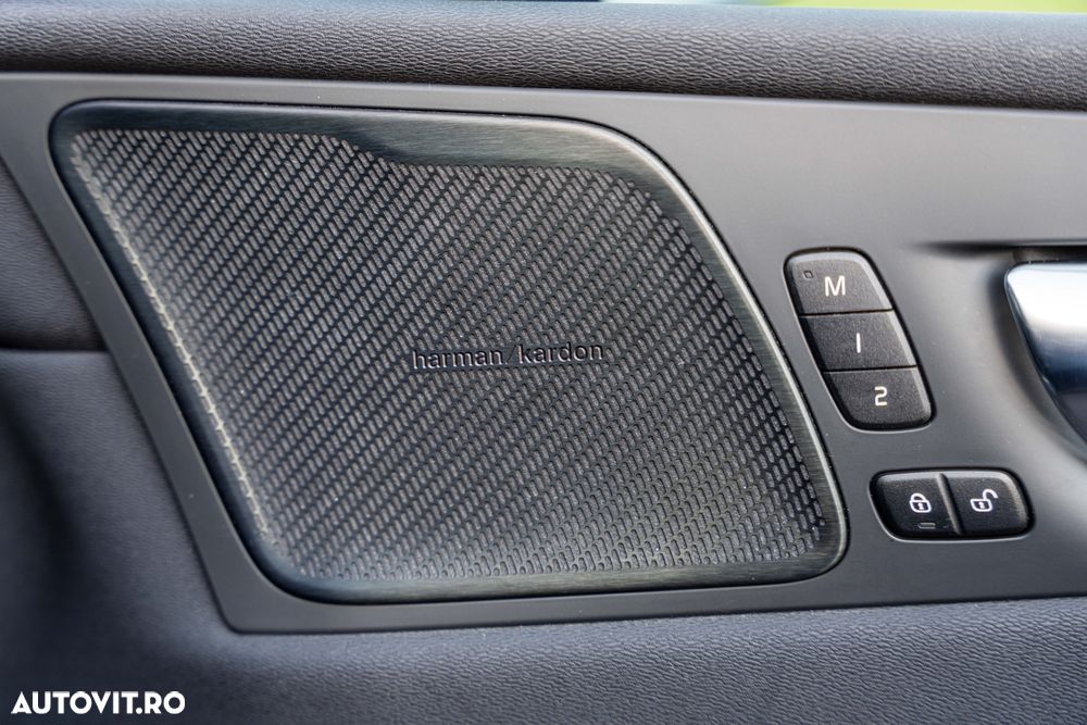 Volvo XC 60 B6 B AWD Geartronic RDesign - 19