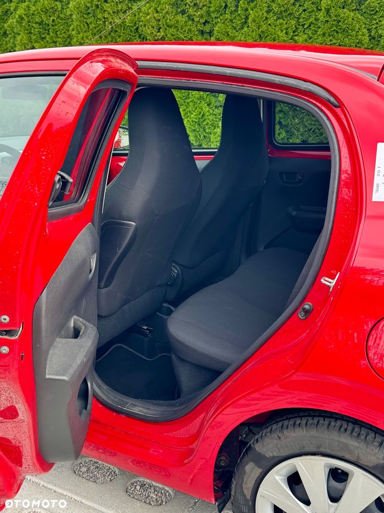 Peugeot 108 - 8