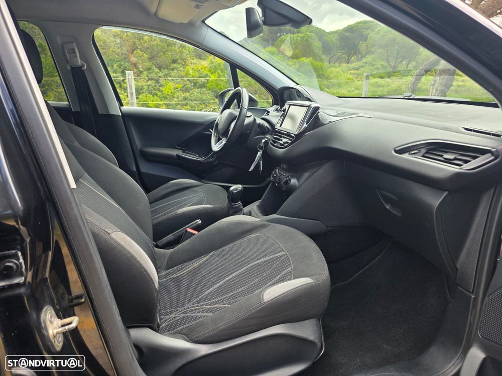 Peugeot 208 1.2 VTi Access - 14