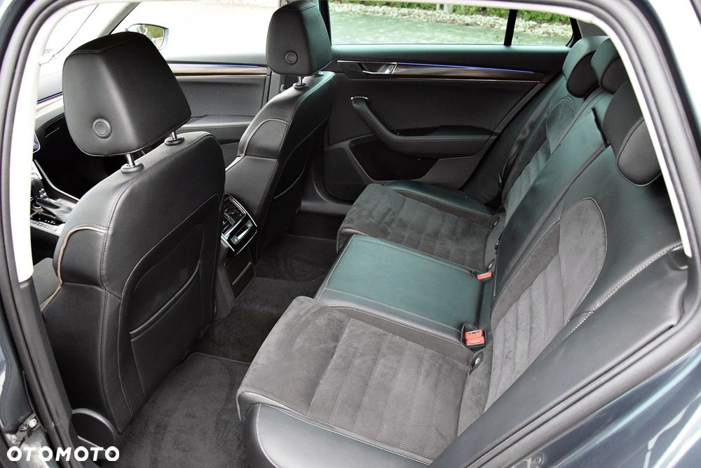 Skoda Superb 2.0 TDI 4x4 DSG Scout - 16