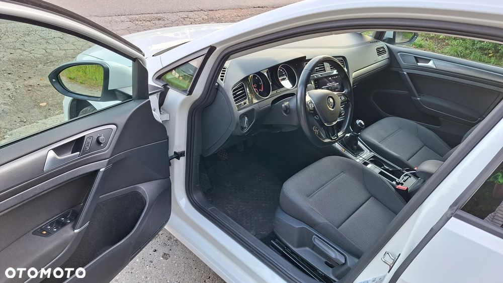 Volkswagen Golf 1.6 TDI BMT Comfortline - 8