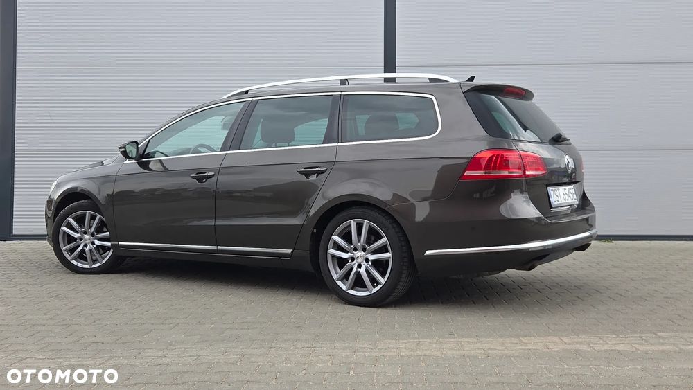 Volkswagen Passat 2.0 TDI 4Motion DSG BlueMotion Tech Highline - 9