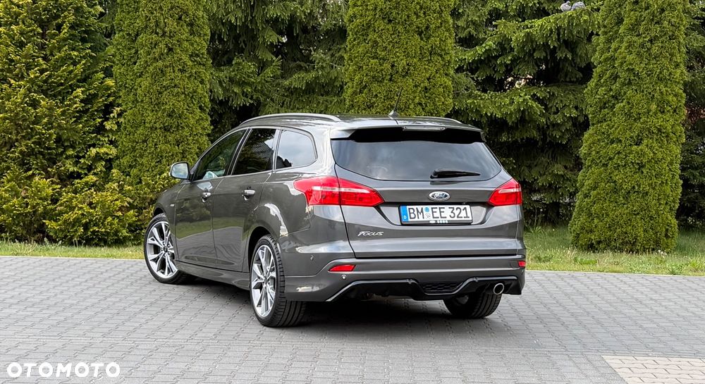 Ford Focus - 13