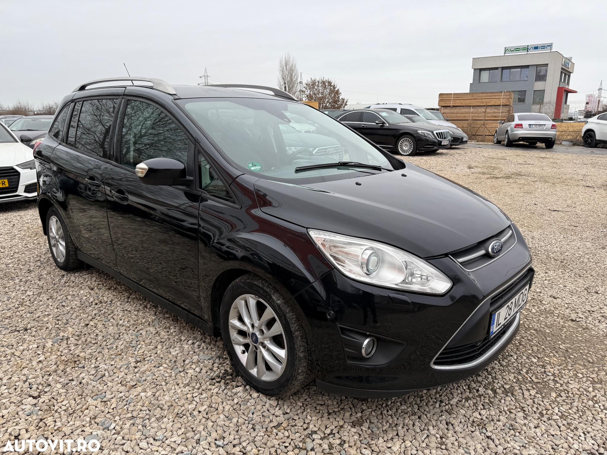 Ford Grand C-Max - 11