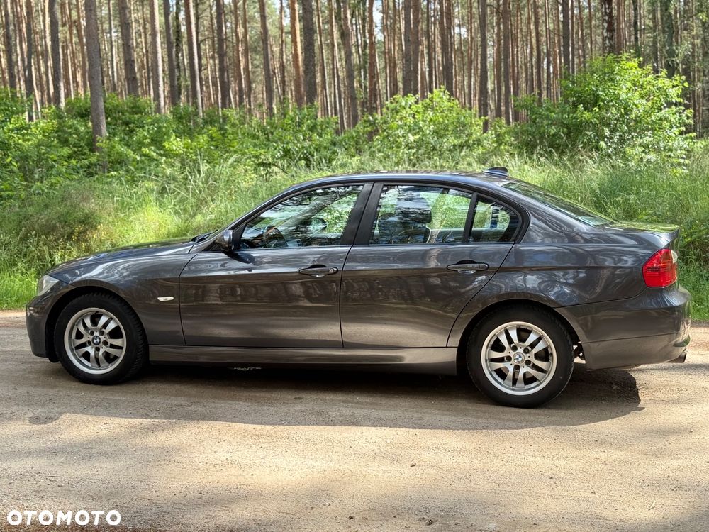 BMW Seria 3 318i - 13