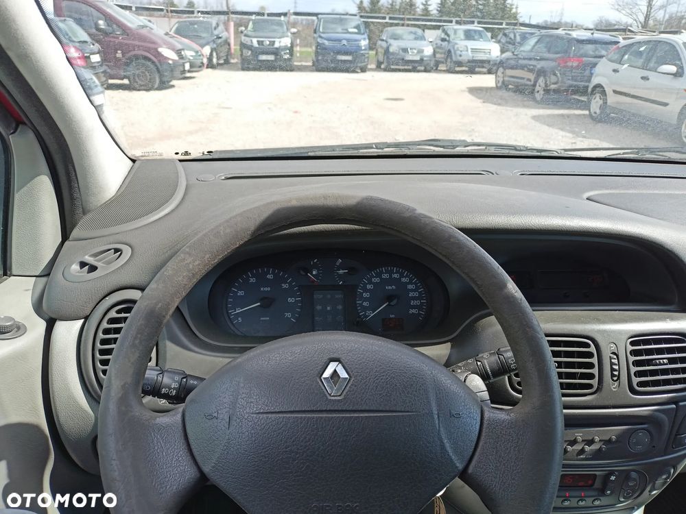 Renault Scenic - 9