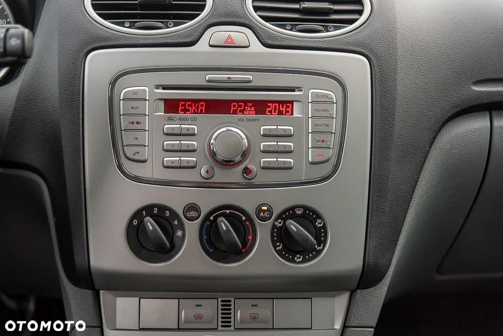 Ford Focus - 21