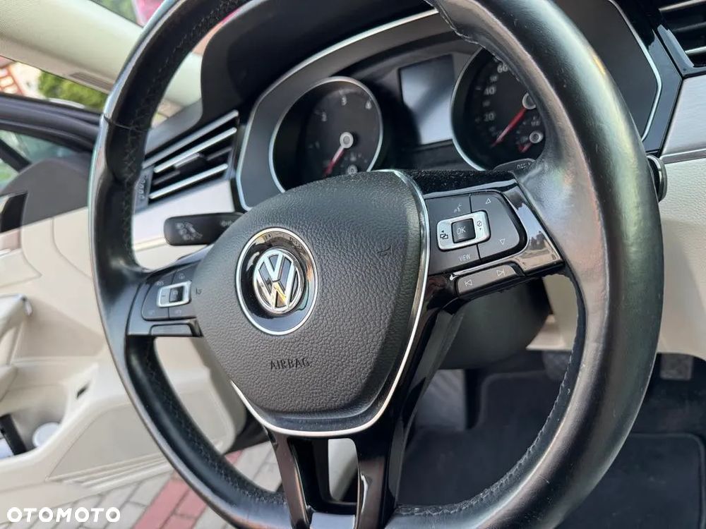 Volkswagen Passat 2.0 TDI BMT Highline DSG - 9