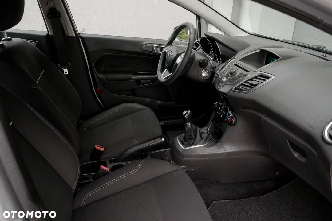 Ford Fiesta 1.25 Silver X - 28