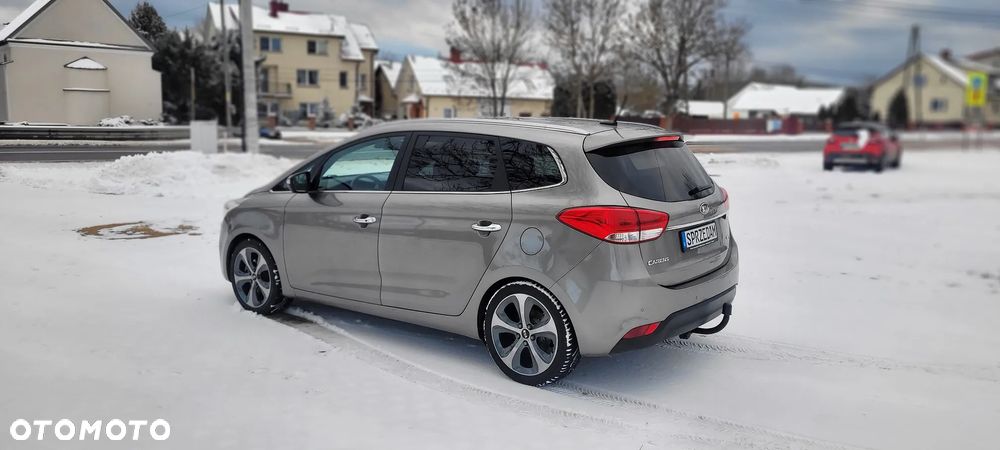Kia Carens 1.7 CRDi 136 Fifa World Cup Edition - 6