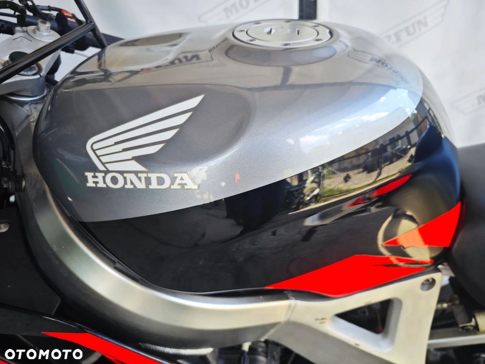 Honda CBR - 12