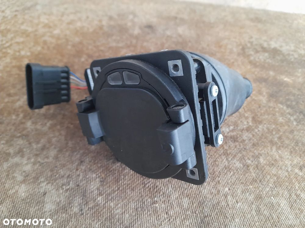 Gniazdo ładowania pojazdów elektrycznych Typu 2 Mennekes 196521A - 5