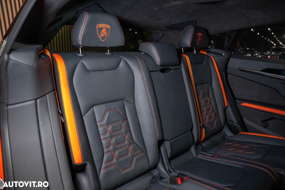 Lamborghini URUS - 34