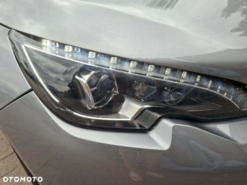 Peugeot 308 PureTech 130 GPF EAT8 Stop & Start Allure Business-Paket - 20