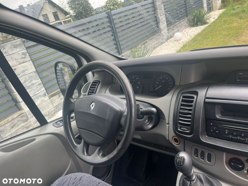 Renault trafic - 3