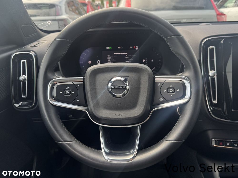 Volvo XC 40 - 24