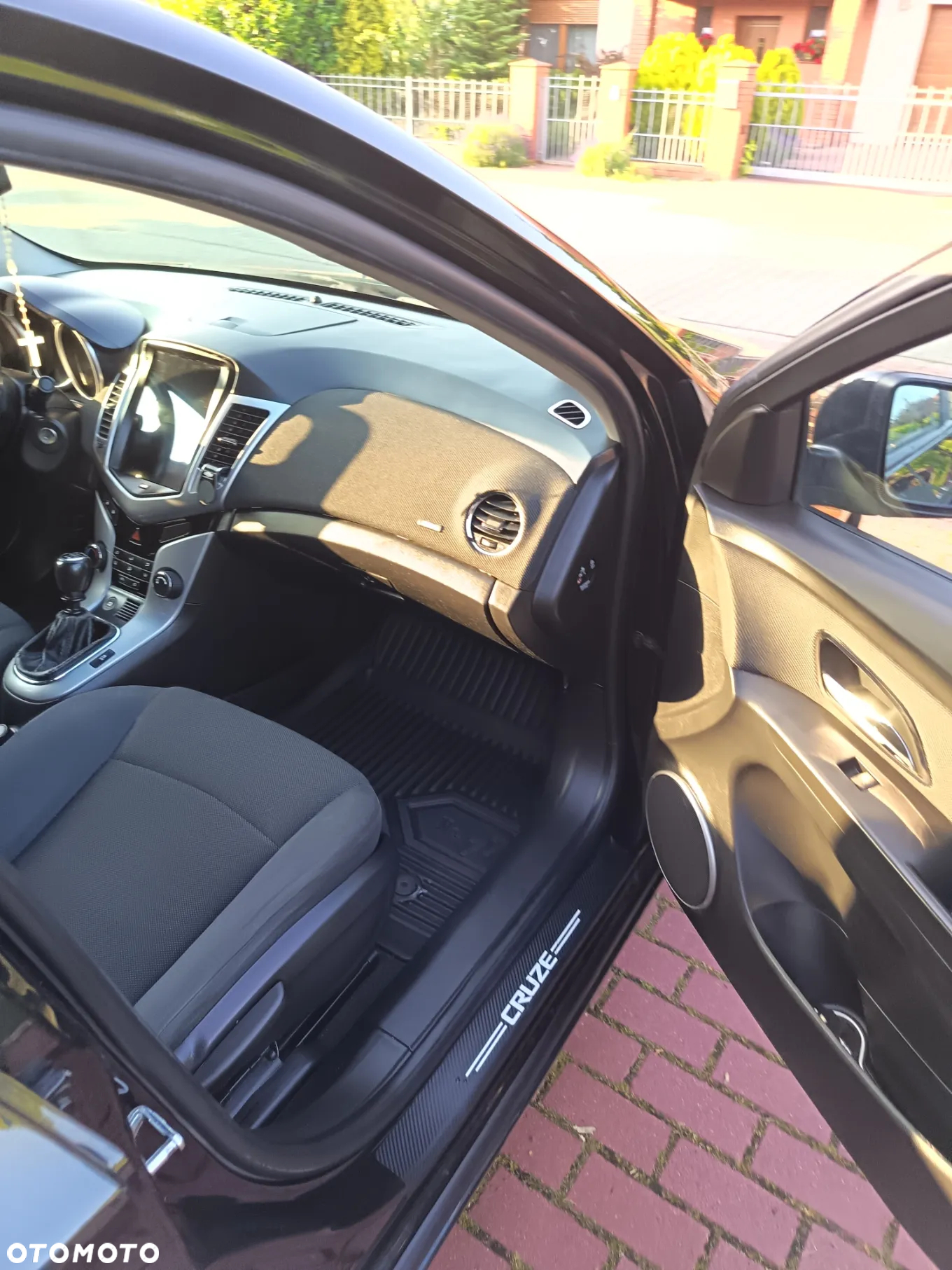 Chevrolet Cruze 1.8 LS+ - 21