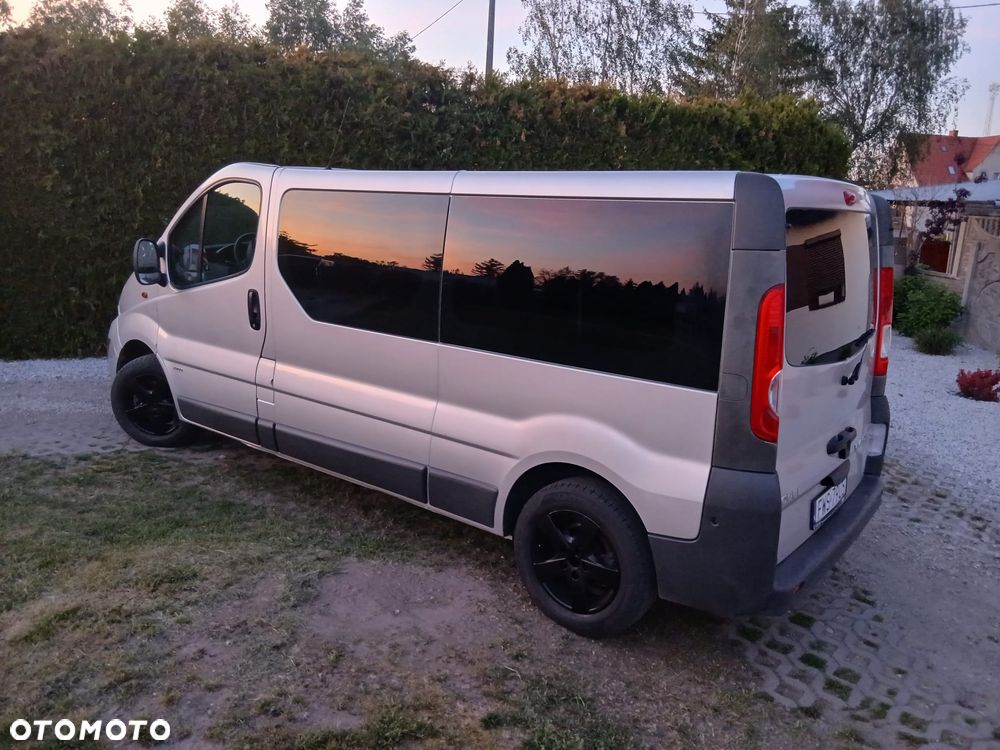 Opel Vivaro L2H1 2.9t - 11