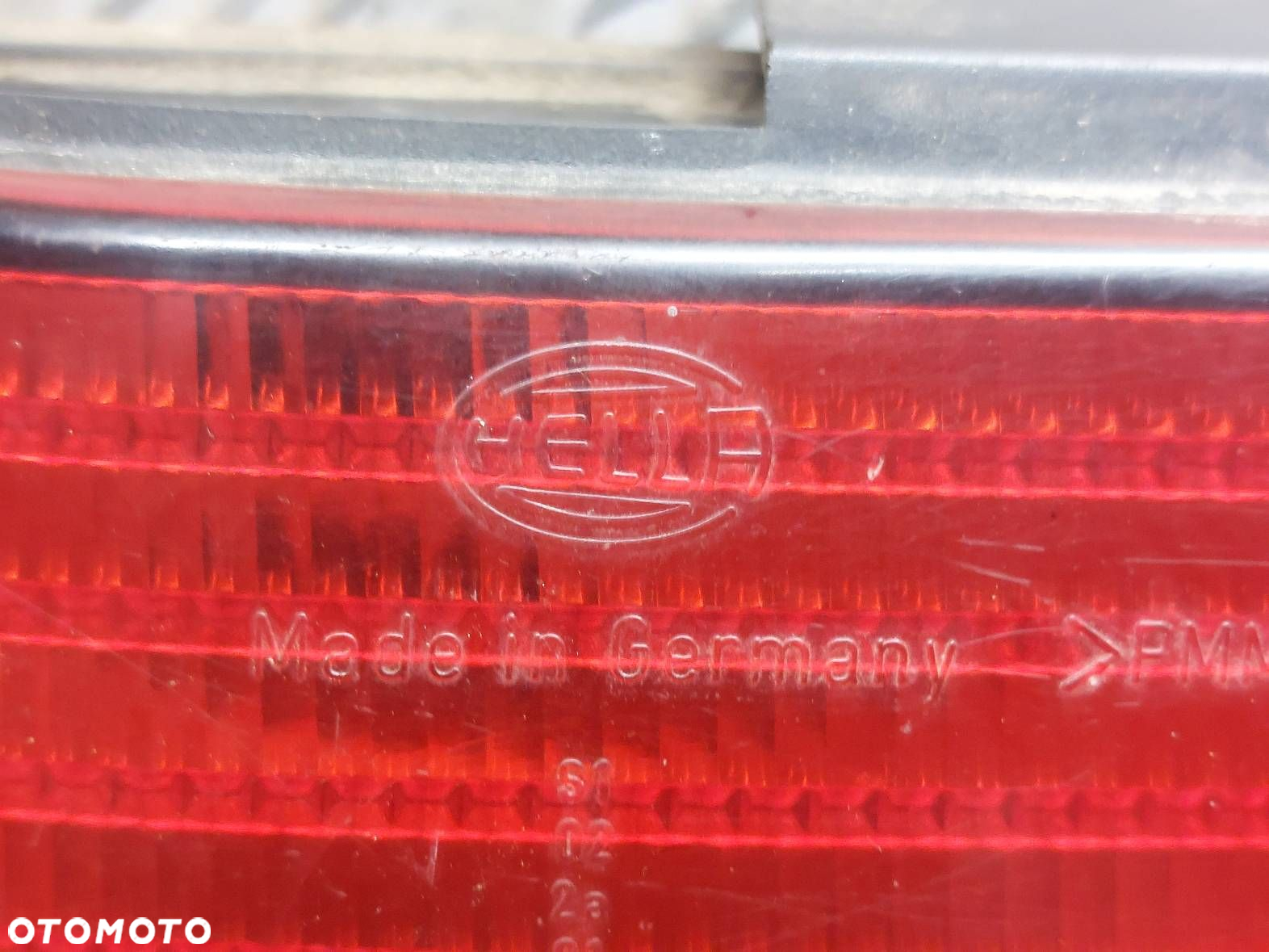 LAMPA LEWY TYŁ + PRAWY TYŁ VOLKSWAGEN PASSAT B4 SEDAN - 4