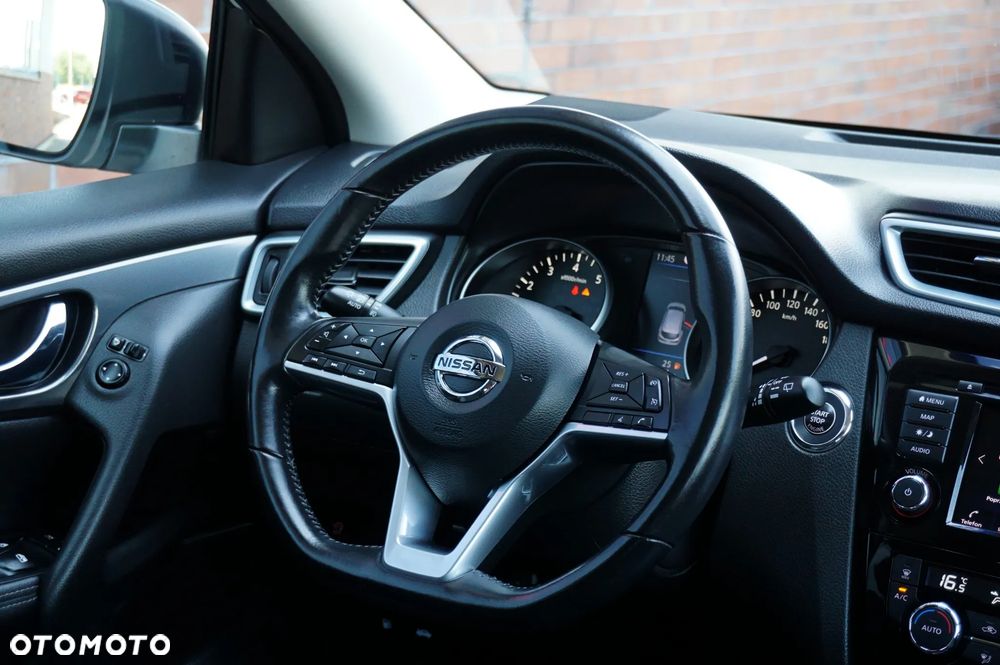 Nissan Qashqai 1.3 DIG-T N-Connecta - 28