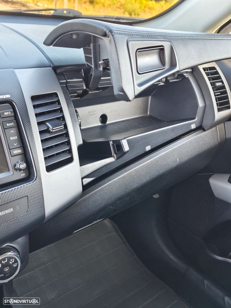 Mitsubishi Outlander 2.2 DI-D Instyle - 29