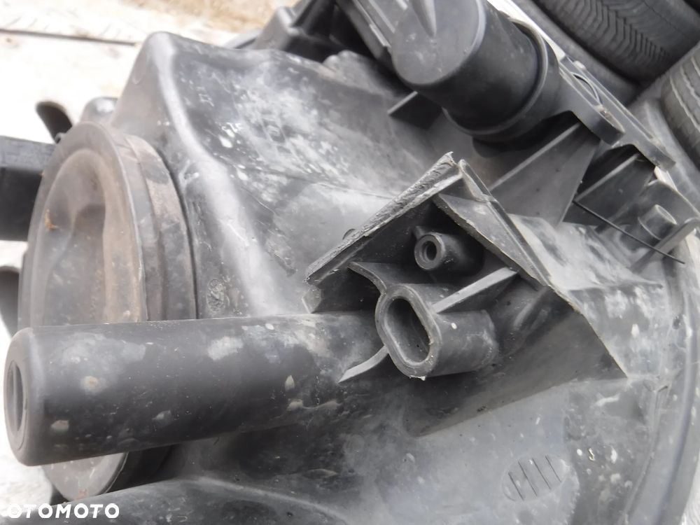 Skoda Superb II 2 Bi Xenon lewy - 8