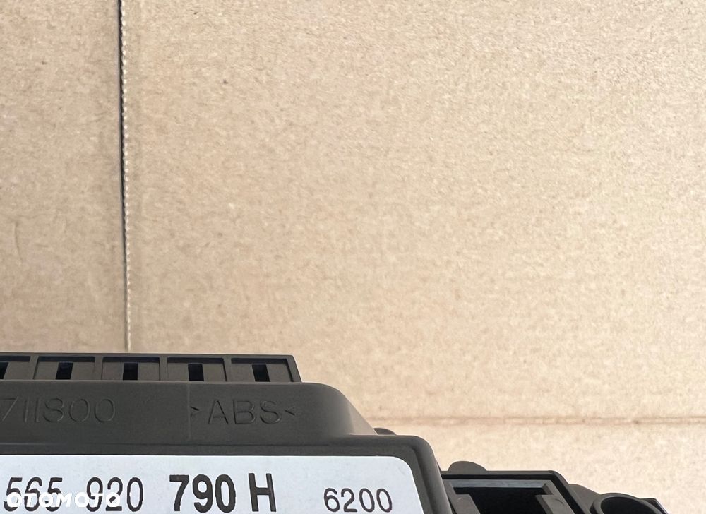 SKODA KODIAQ LIFT ZEGARY LICZNIK LCD VIRTUAL 565920790H - 2