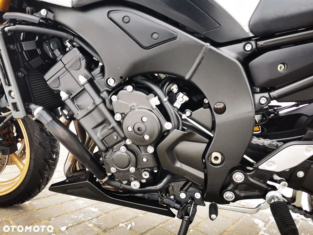 Yamaha FZ8 - 11
