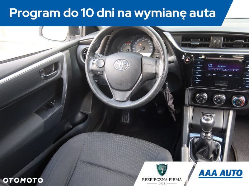 Toyota Corolla - 8