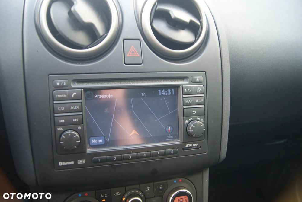 Nissan Qashqai 2.0 dCi DPF I-Way - 15